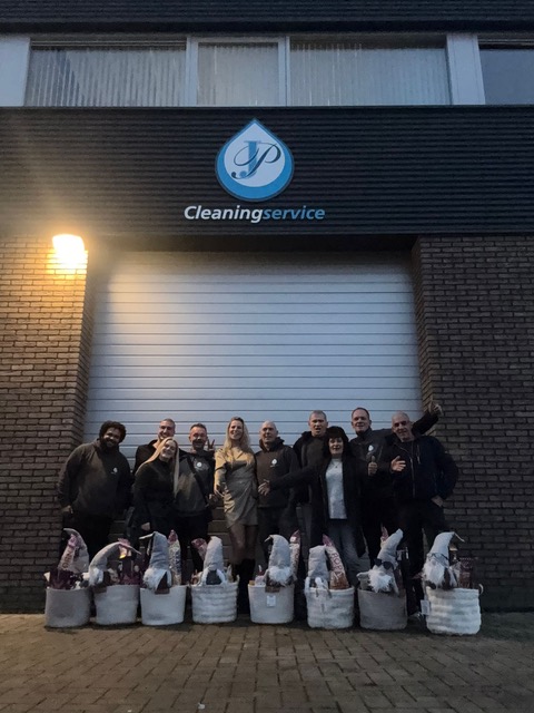 JP Cleaningservice | Team Glazenwasser bedrijf Westervoort