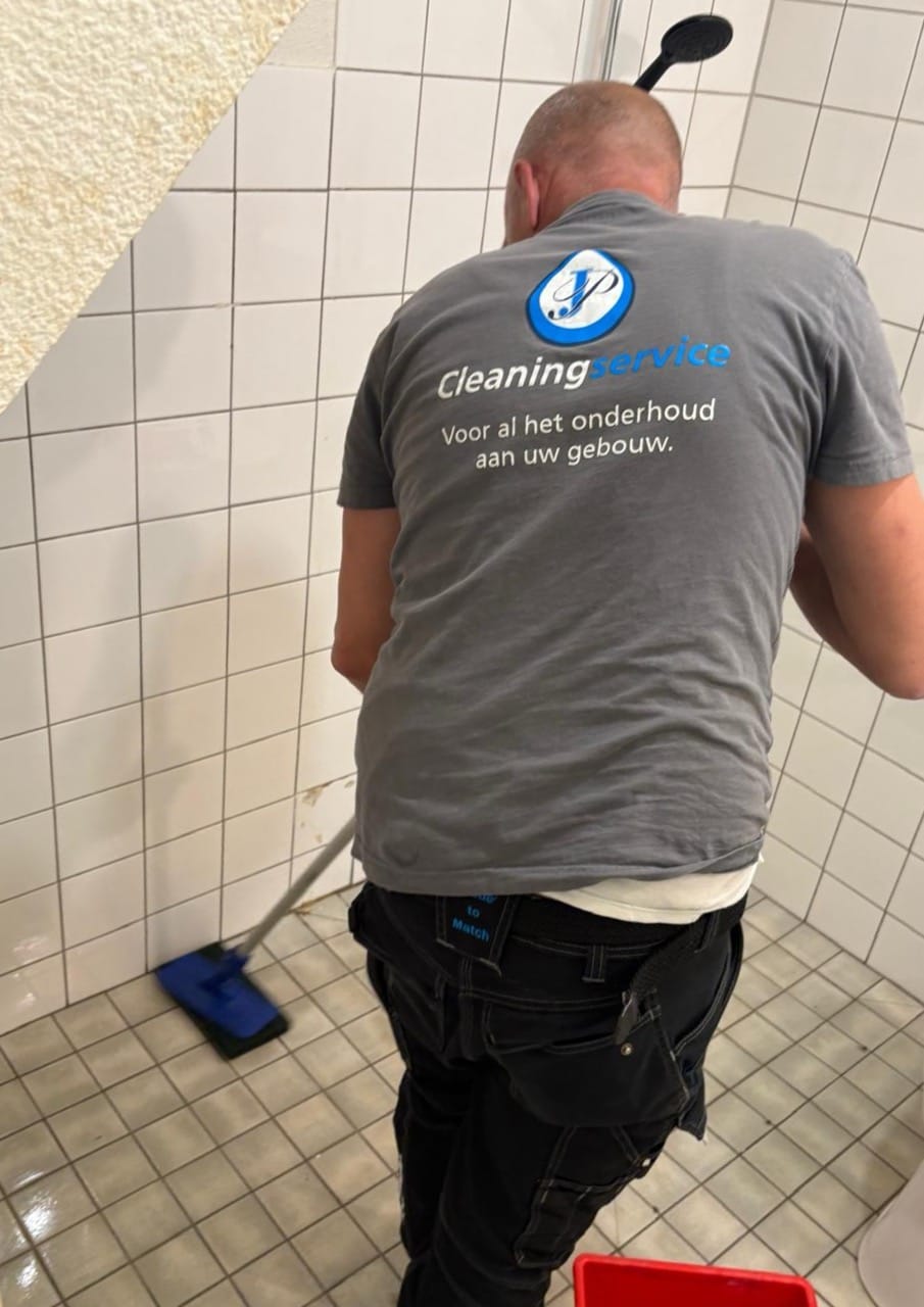 JP Cleaning | Trappenhuis schoonmaak Instapklaar maken woning na renovatie door schoonmaakbedrijf